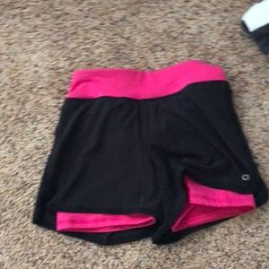 Gap exercise shorts